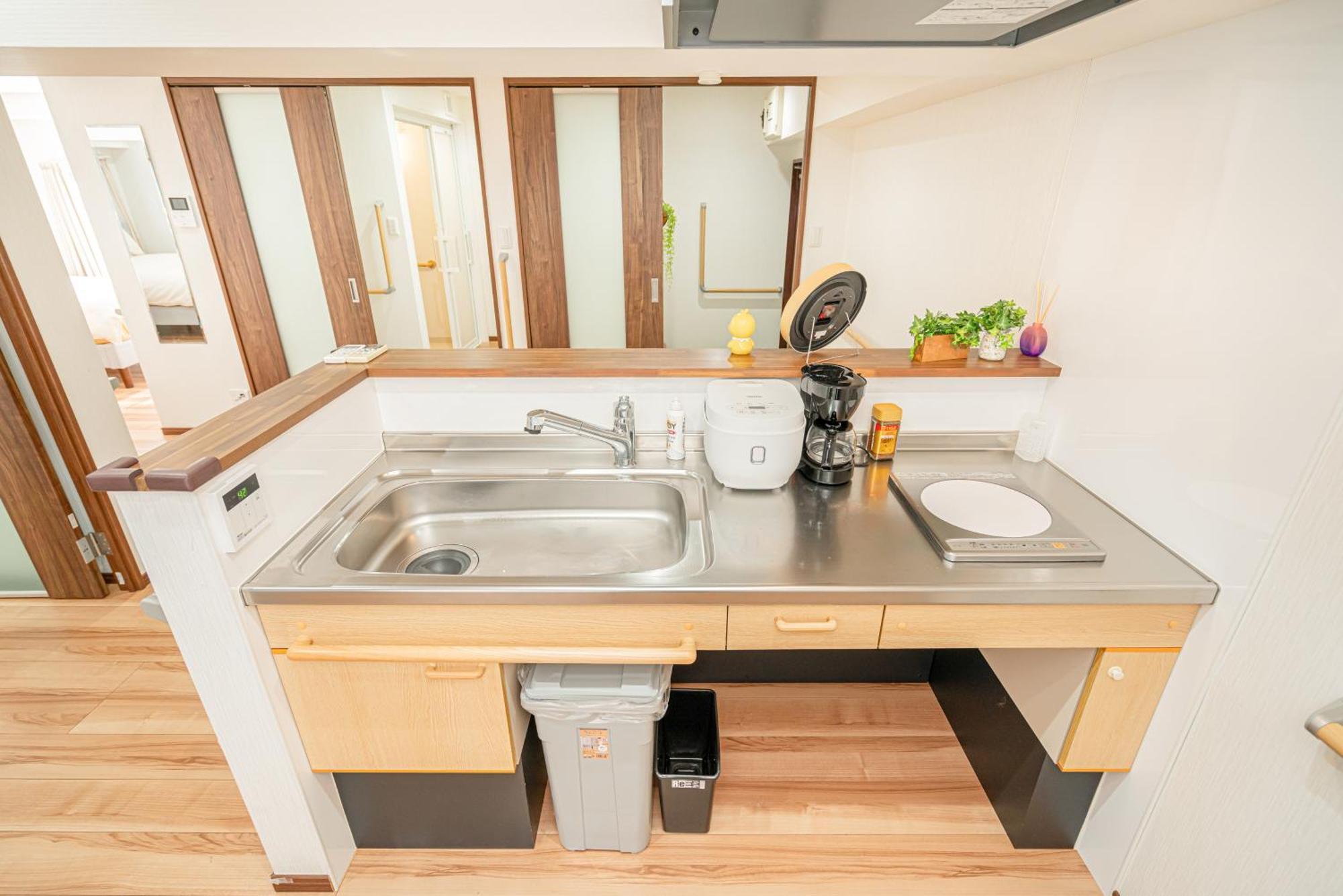 新宿市中心大久保站徒步6分钟温馨公寓免费wi-fi！ Apartment *