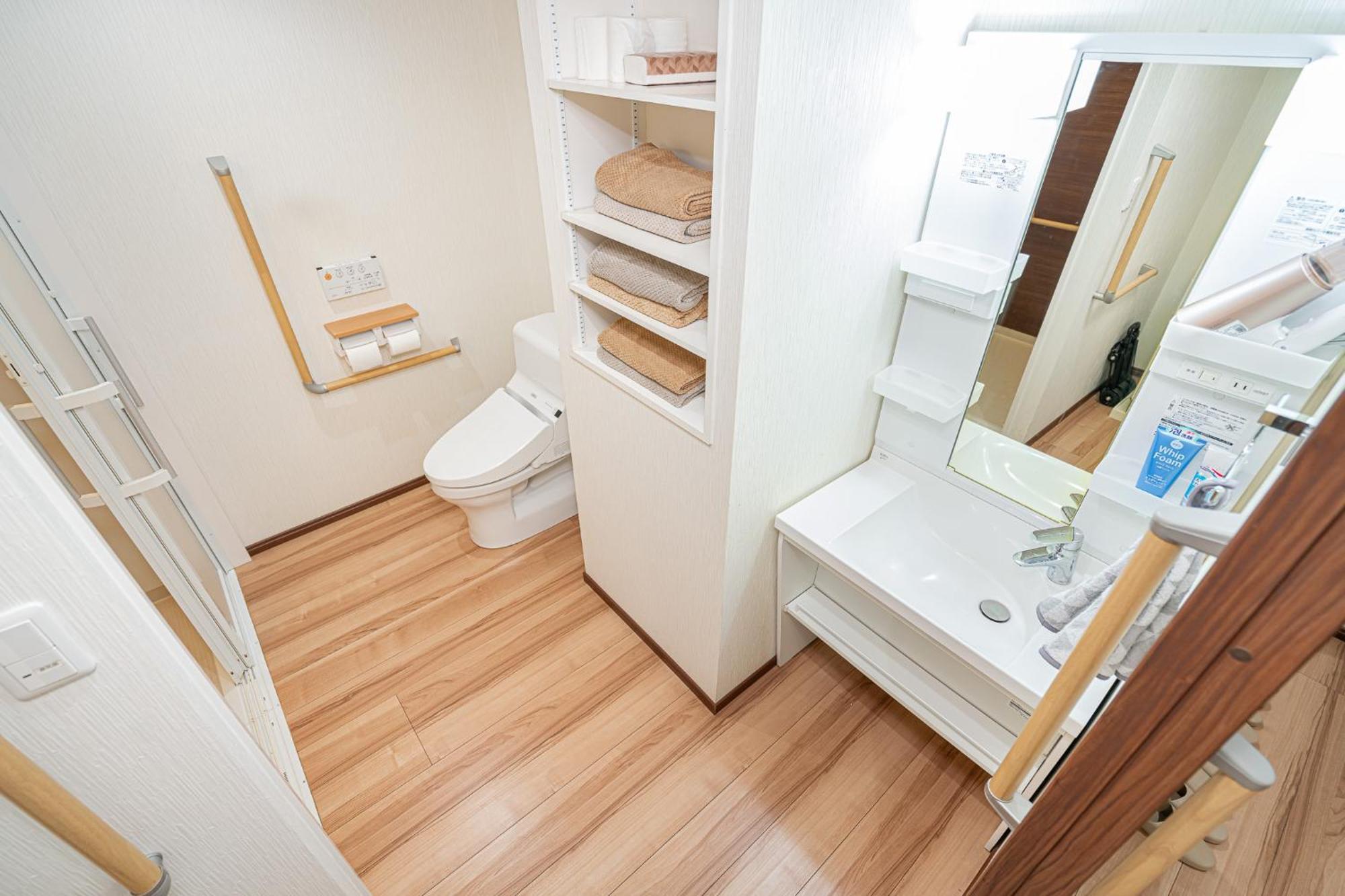 新宿市中心大久保站徒步6分钟温馨公寓免费wi-fi！ Apartment